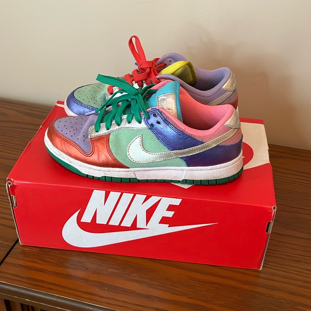 Wmns Nike Dunk Lows ( Sunset Pulse)